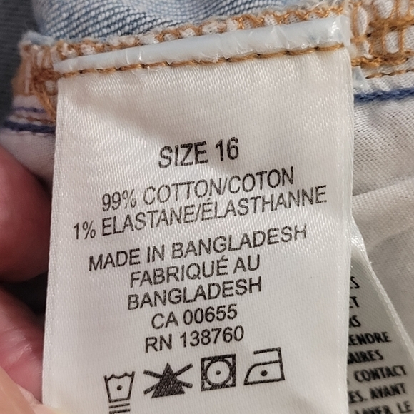 D/c Penningtons light wash released hem jeans - Picture 7 of 7